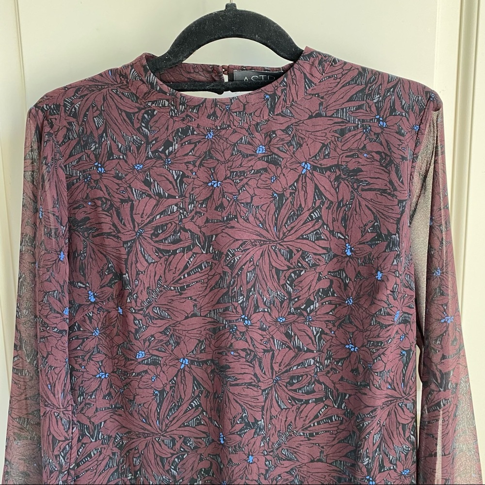 ASTR long sleeve floral shift dress